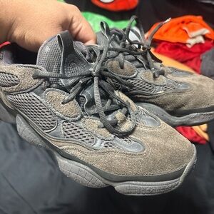 Yeezy Gray Athletic Shoes